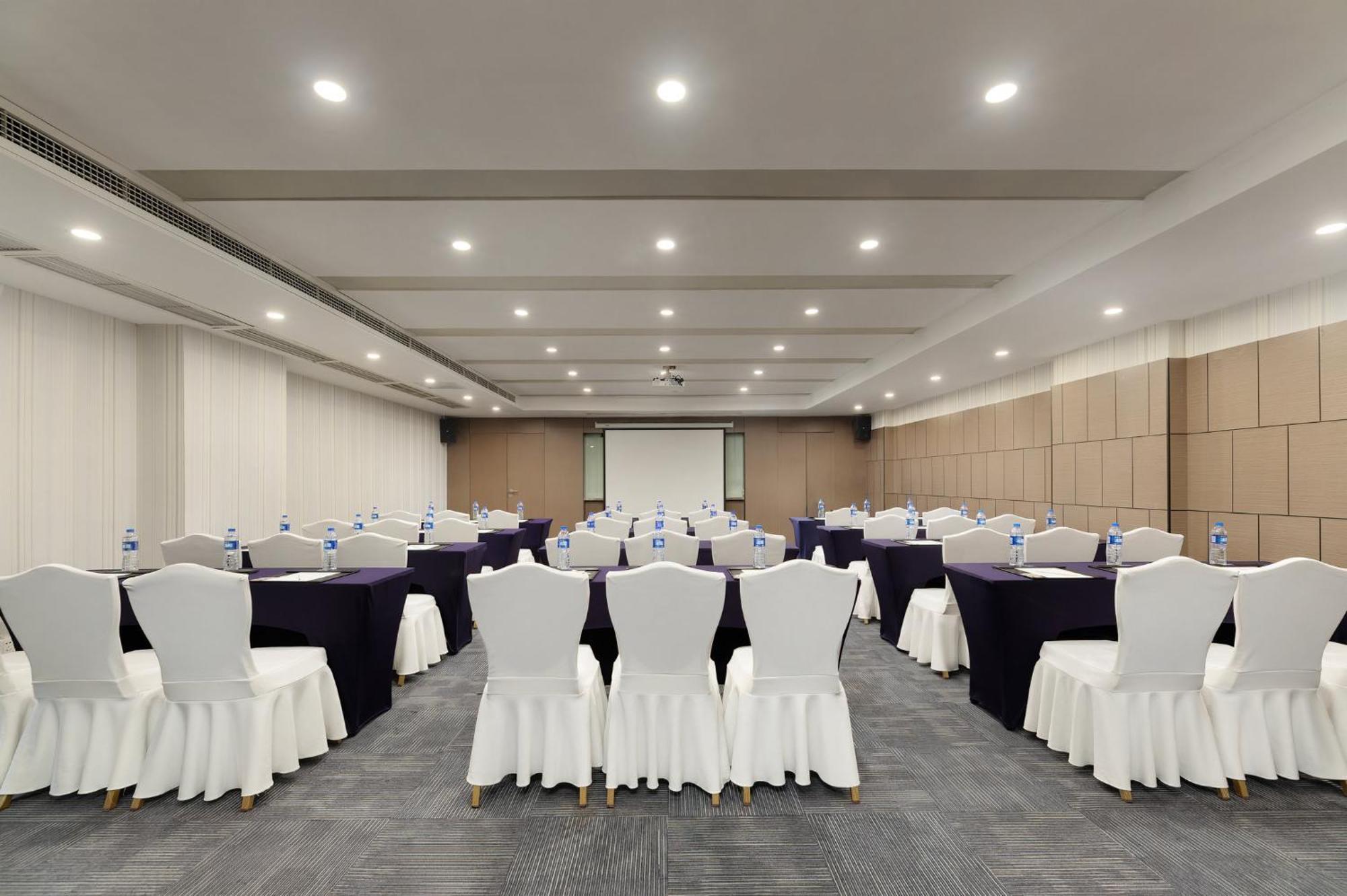 Holiday Inn Express Chengdu Wuhou By Ihg-Wuhou Temple And Jinli Ngoại thất bức ảnh