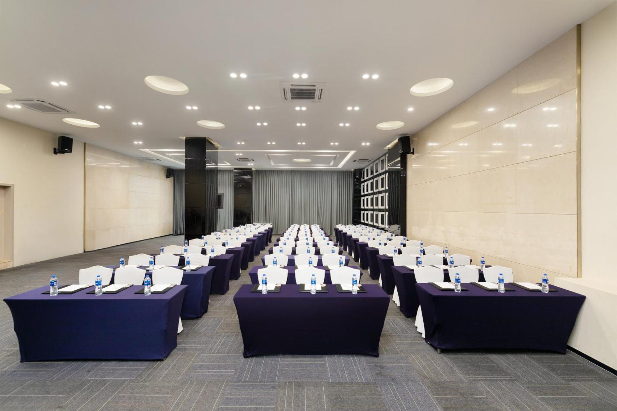 Holiday Inn Express Chengdu Wuhou By Ihg-Wuhou Temple And Jinli Ngoại thất bức ảnh